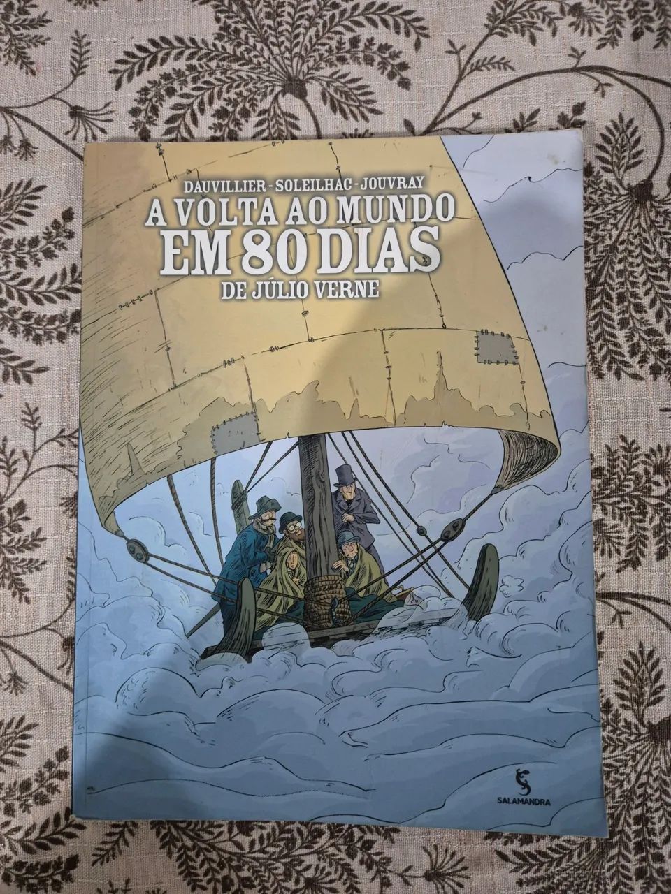 A volta ao mundo em 80 dias (clássico em quadrinhos) - Livros e