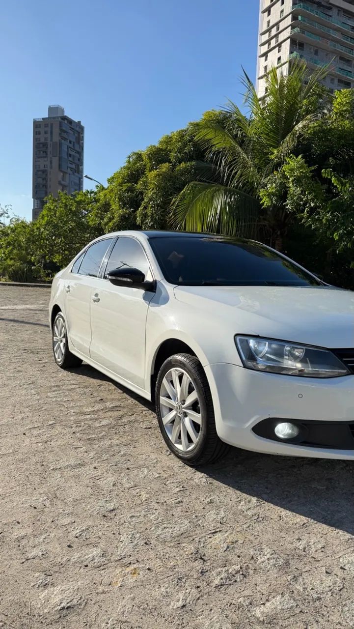 Volkswagen Jetta COMFORTLINE 2.0 8V FLEX 2014
