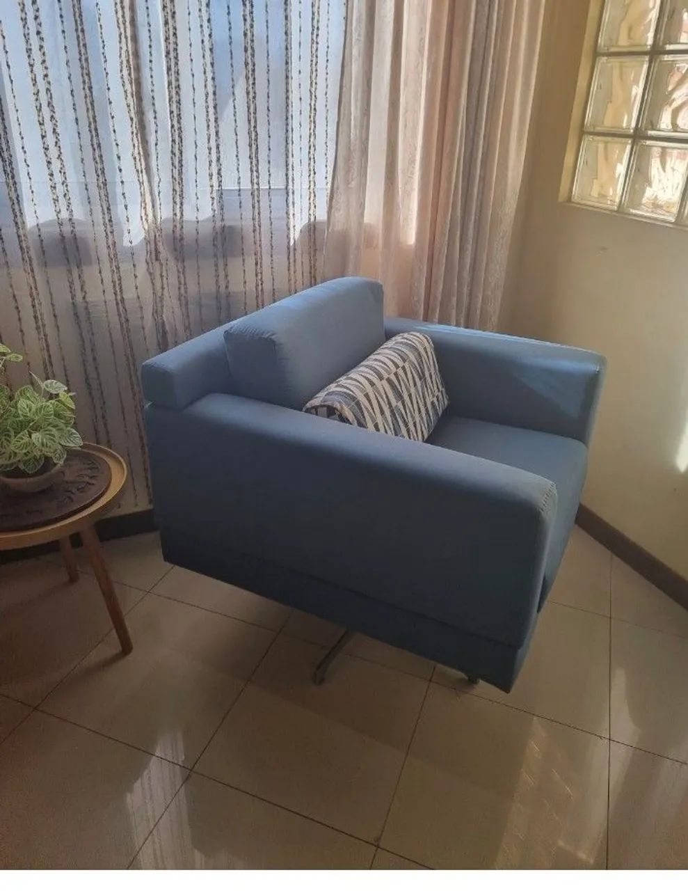 2 poltronas decorativas giratória 