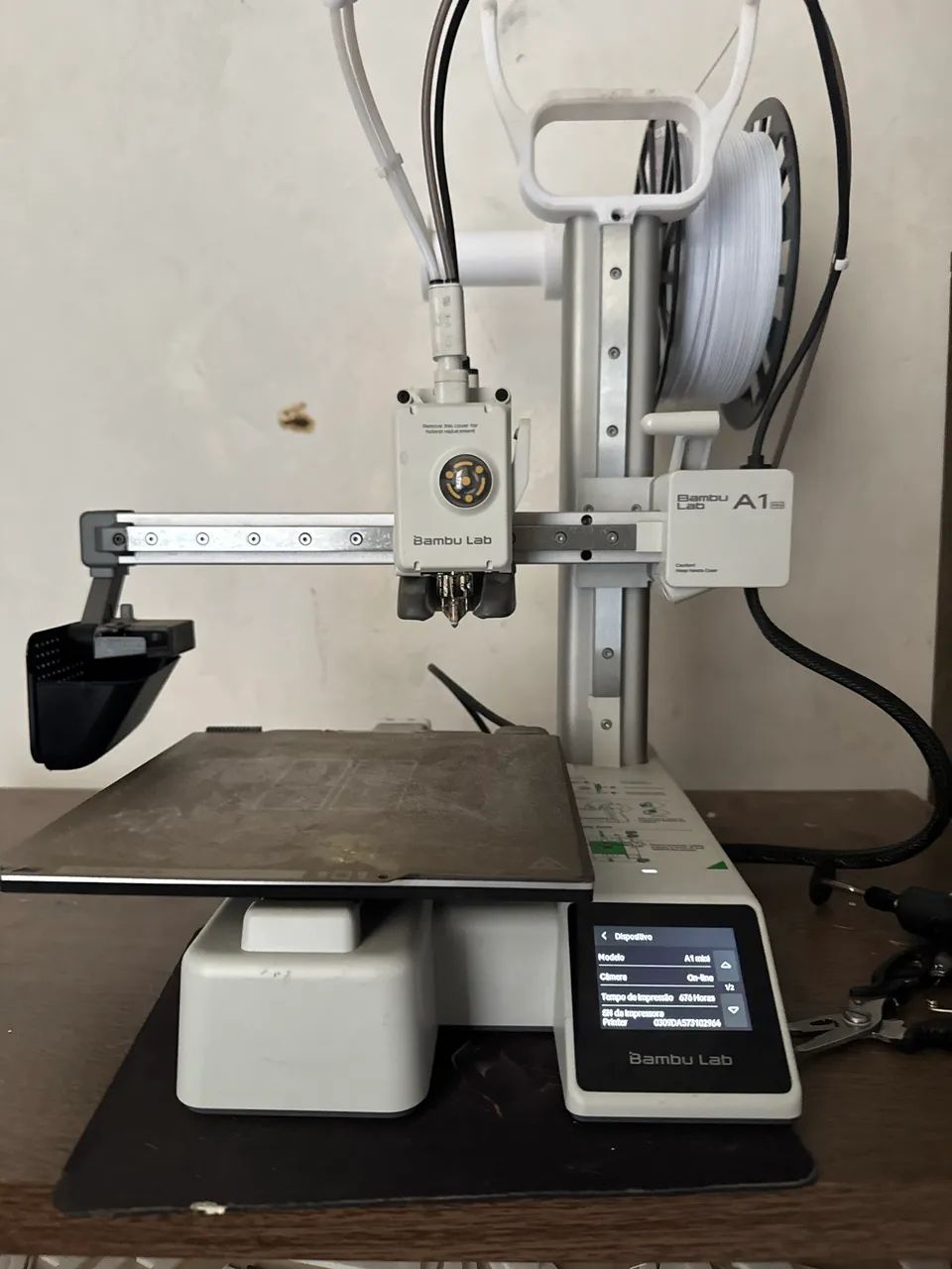 Vende-se Impressora 3D Bambu Lab A1 Mini + Notebook Samsung + Brindes