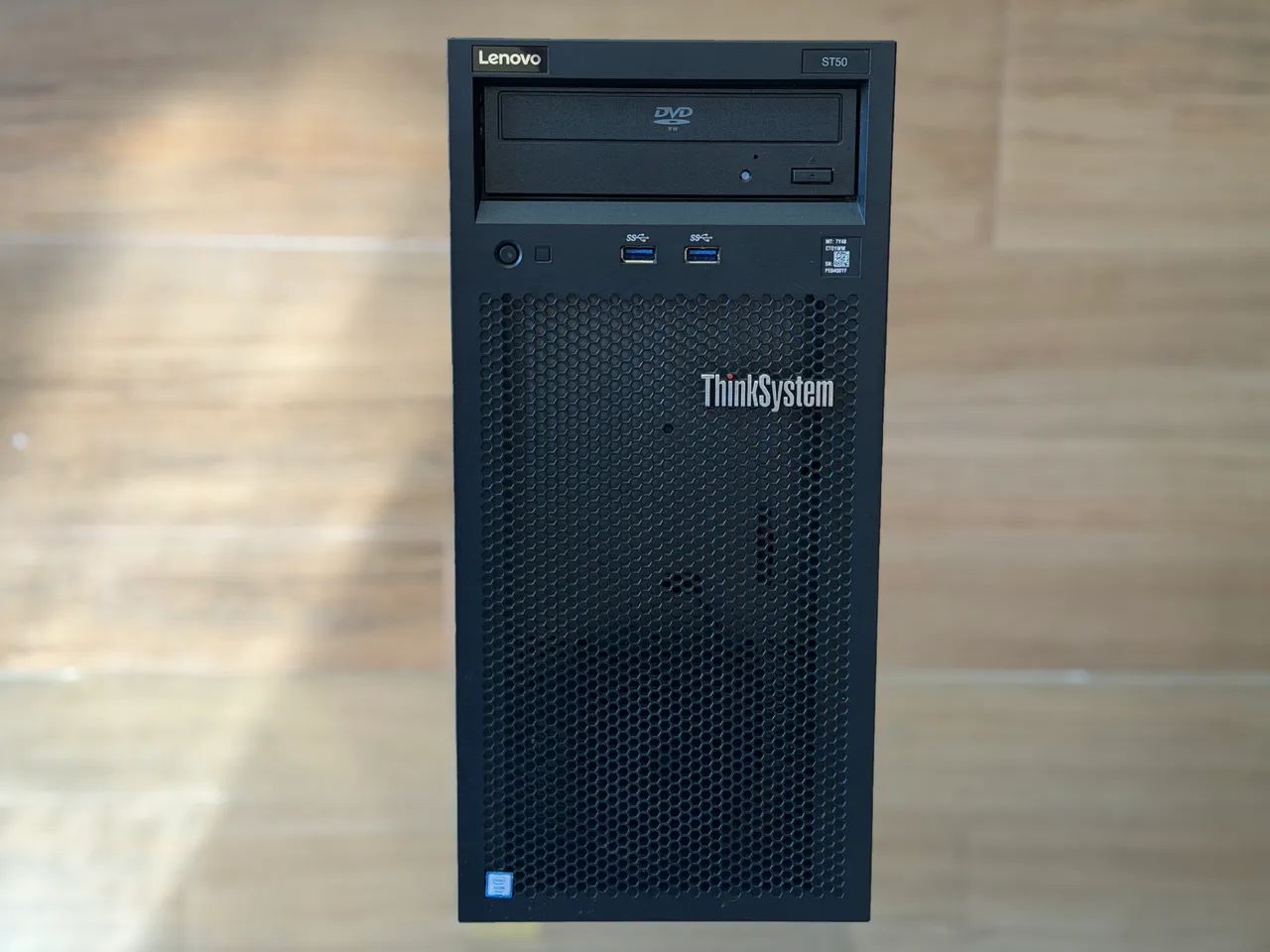 Servidor Lenovo ThinkSystem ST50 - Foto 2