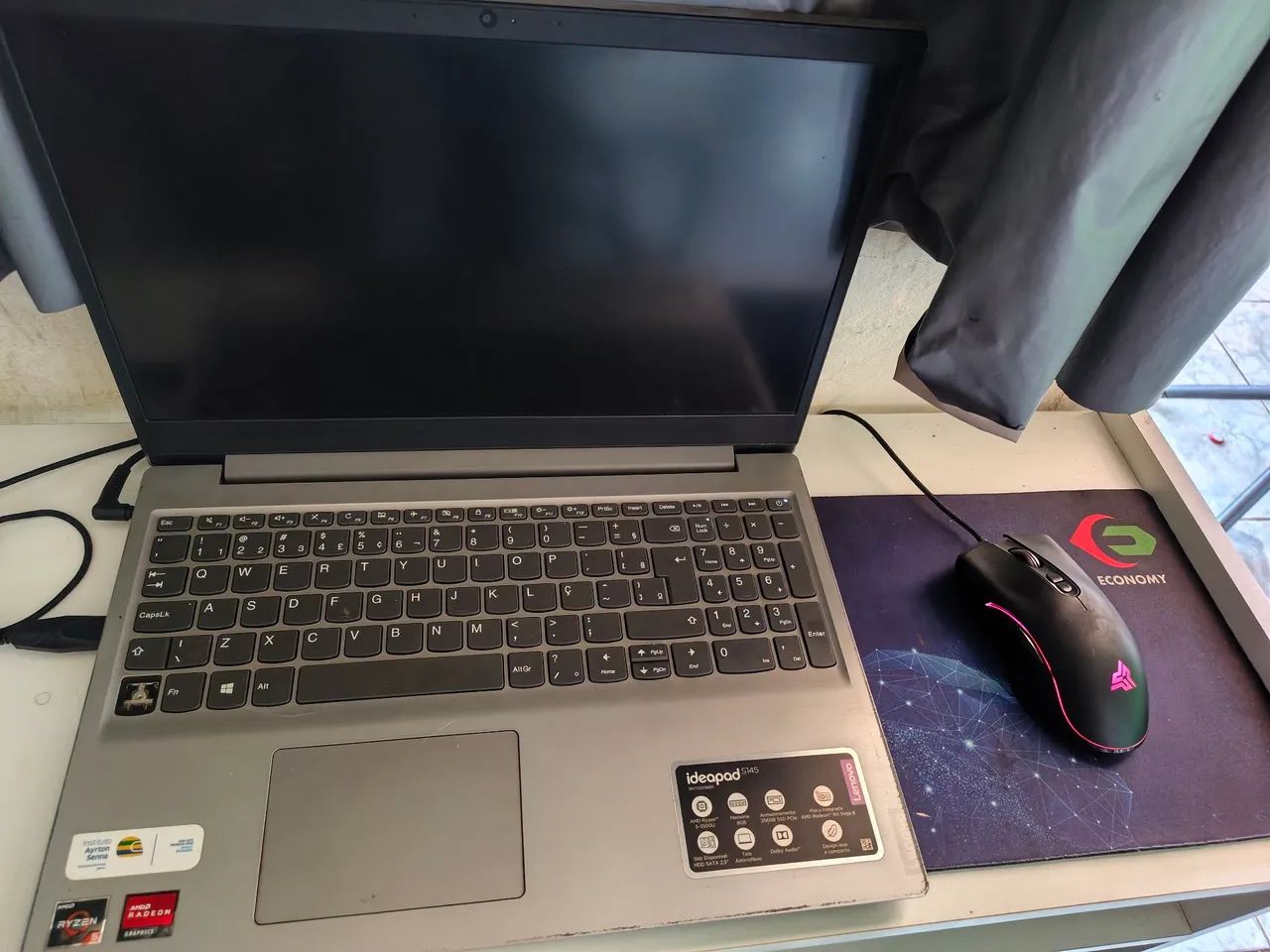 Vendo Notebook Ryzen 5