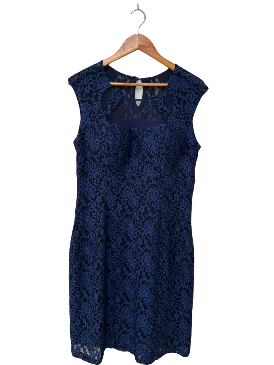 Vestido Renda Azul Marinho. Marca Mendry - Foto 3
