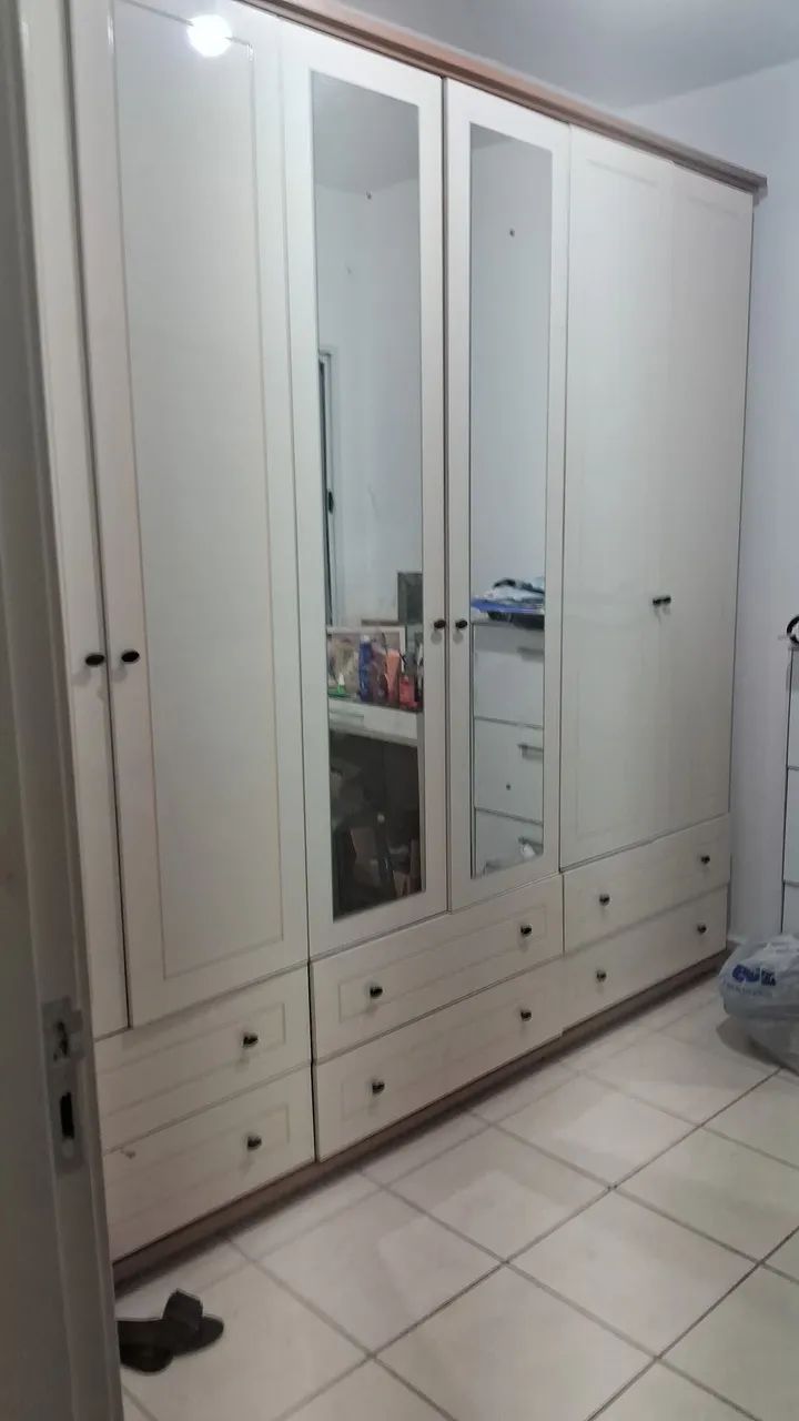 Guarda Roupas com 6 Portas e 6 gavetas - Foto 2