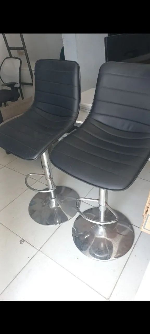 Banqueta com encosto 