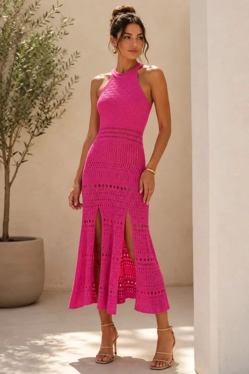 VESTIDO LONGO EM CROCHÉ 
