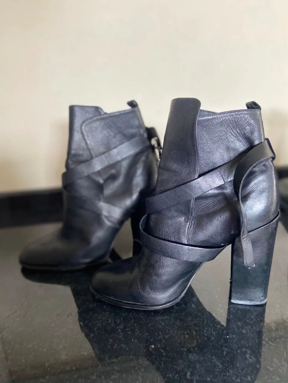 Bota Schütz - Foto 4