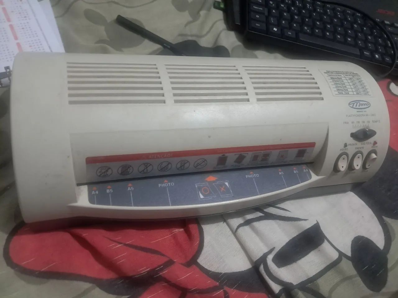 Vendo plastificadora Menna