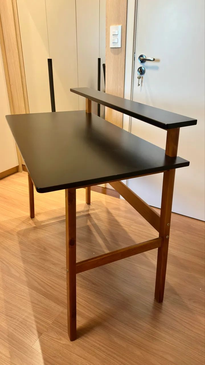 Mesa de Escritório - Tok&Stok 1,10m x 55cm