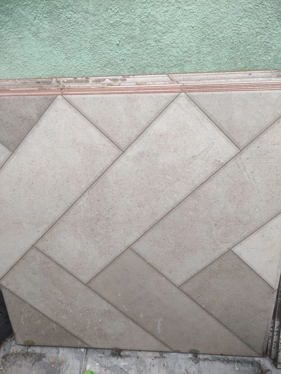 Azulejos 60 por 60 anti derrapante tem 8 peças ZAP Claudemir * - Foto 2