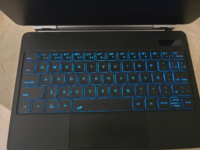 Samsung Tablet S9 FE 5G 128 GB + capa com teclado retroiluminado - Foto 4