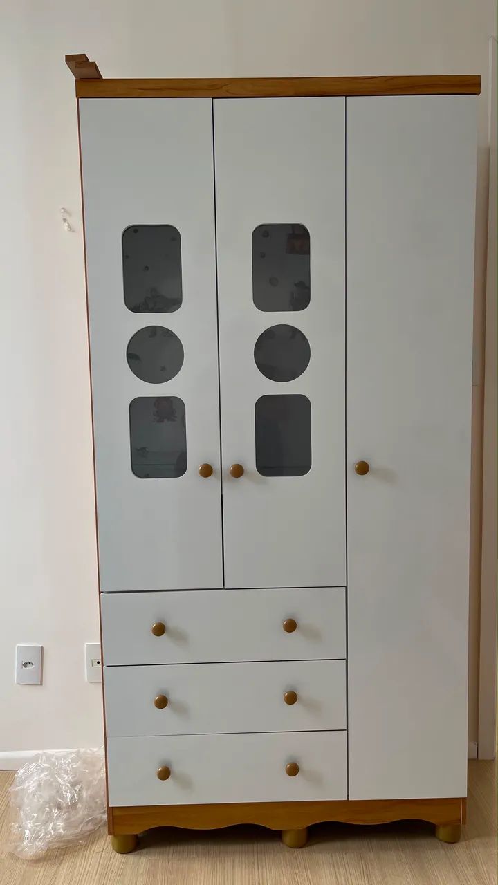 Guarda roupa de bebê 