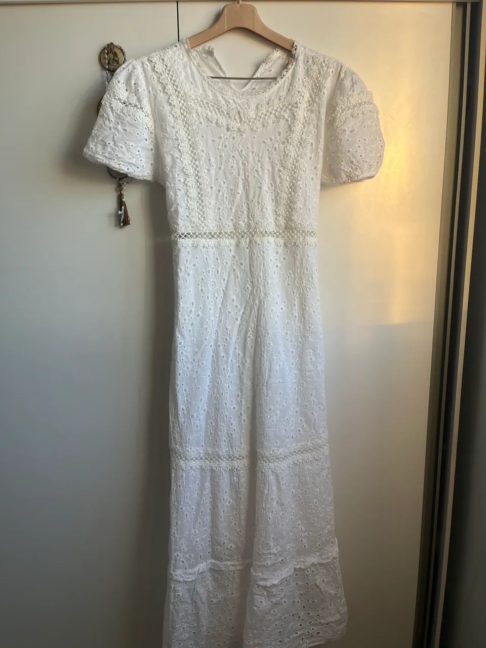 vestido longo laise branco romântico - Foto 3