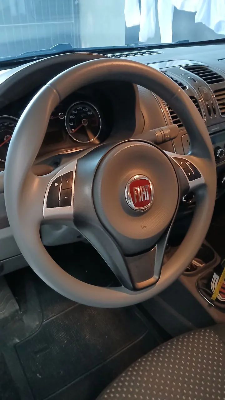Fiat Grand Siena Essence 1.6 Flex 16V 2016 - Foto 3