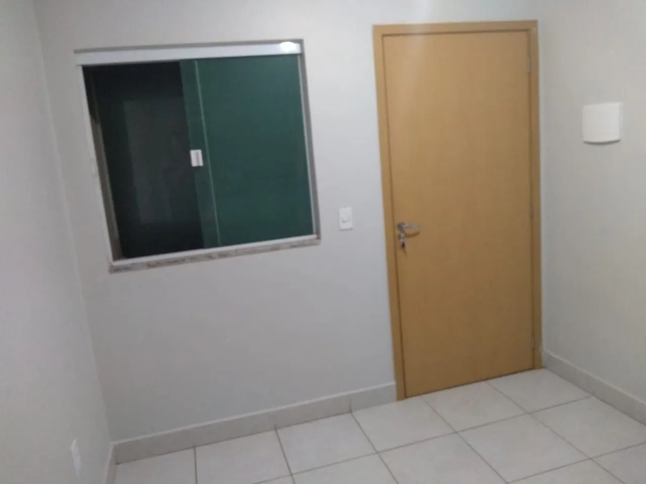 Alugo apartamento 