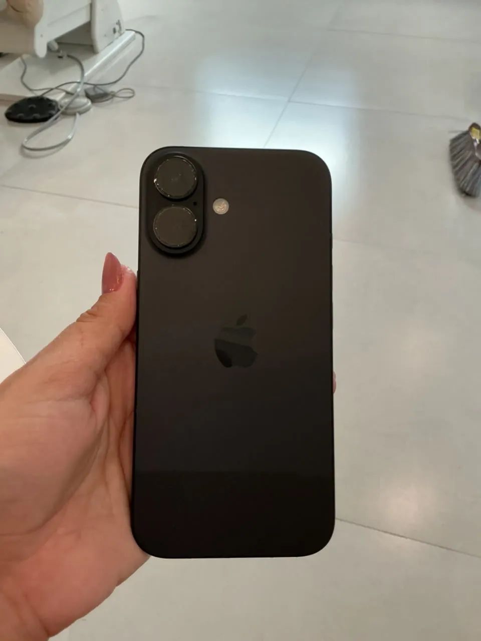 iphone 16 128gb preto  - Foto 4