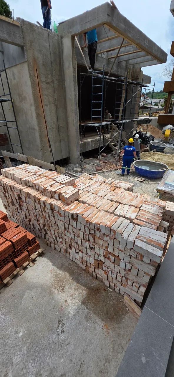 Demolition Bricks65580435383299122