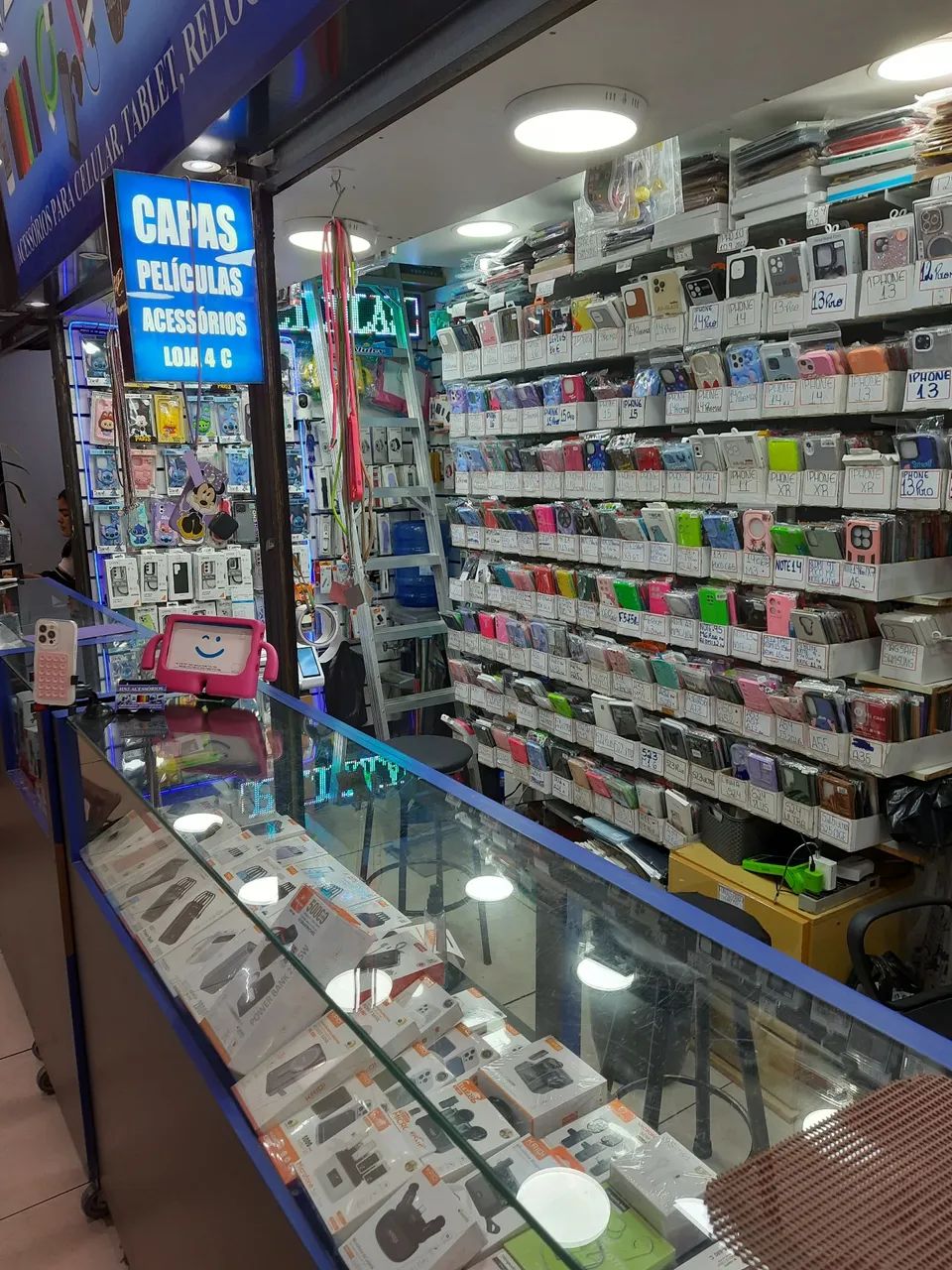 Precisa de vendedora