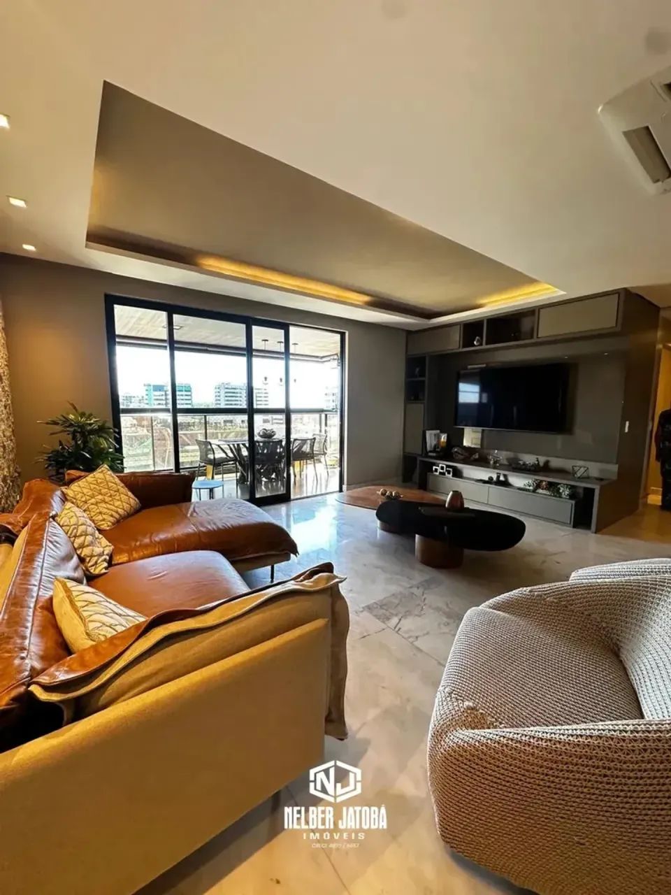 Edifício Maison Grand Royale | 161m² | 3 Suítes | Varanda Gourmet