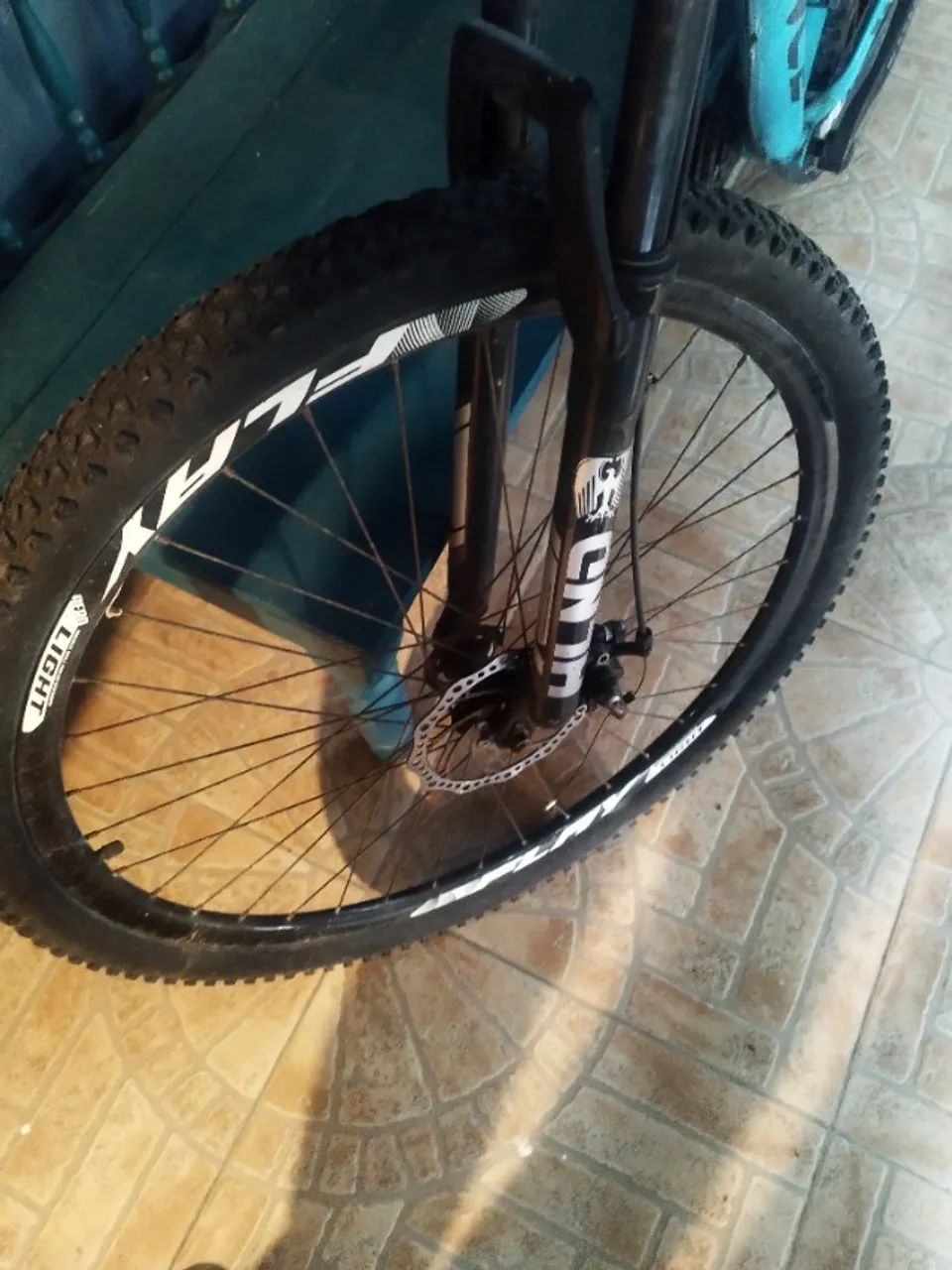 Bicicleta Avance 29 Inception 21V - Foto 4