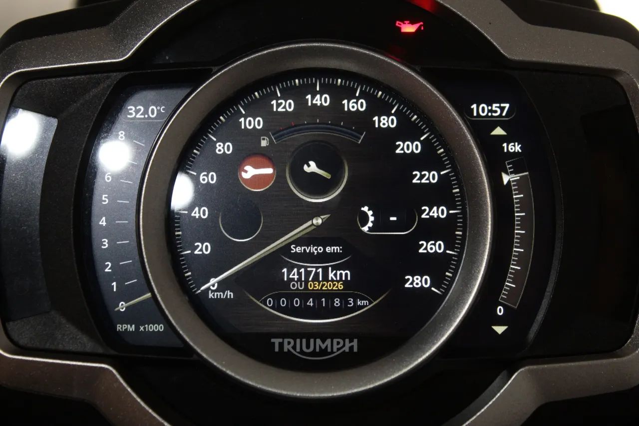 TRIUMPH ROCKET III R - Foto 5