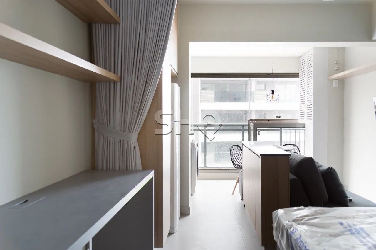 Apartamento em Pinheiros mobiliado com 1 dormitório e 1 vaga.