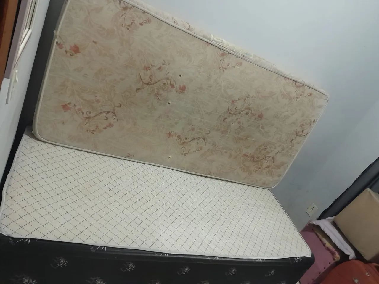 Cama box de solteiro com colcão R$ 300 - Foto 4
