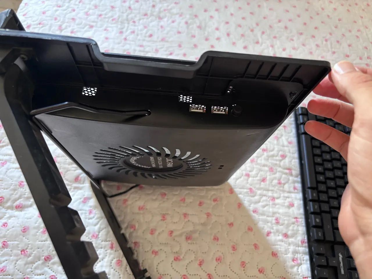 Vendo suporte p/ notebook e teclado - Foto 3
