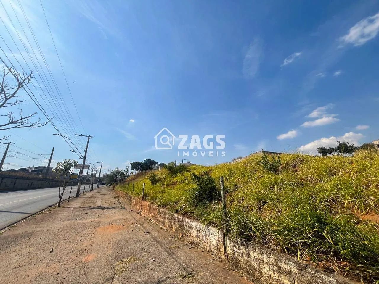 Lote - Aluga - Bairro Primeiro de Maio - Foto 4