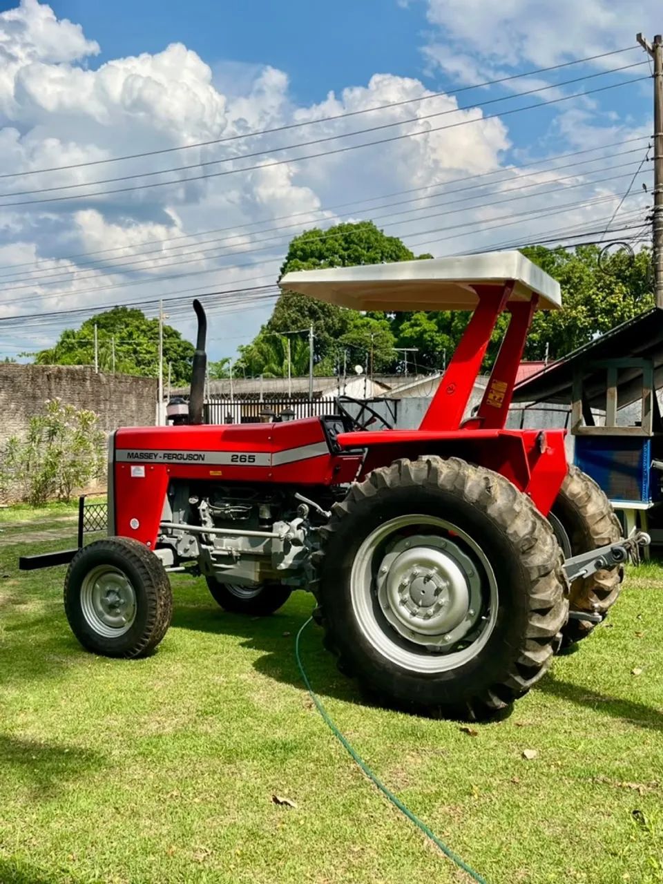 Trator Massey Ferguson - 265 