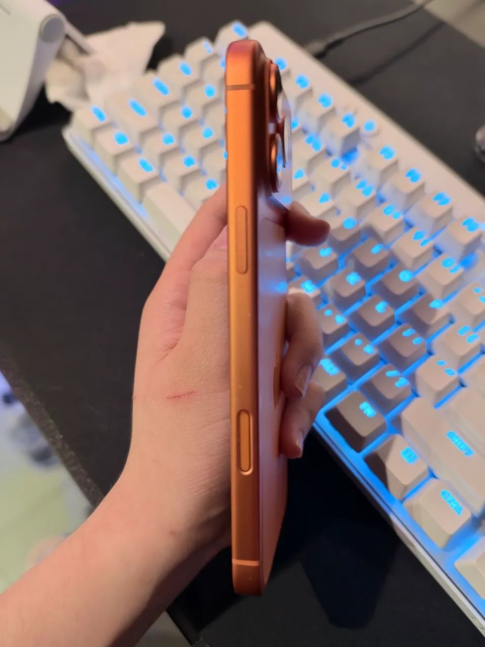 iPhone 17 pro max laranja - Foto 4