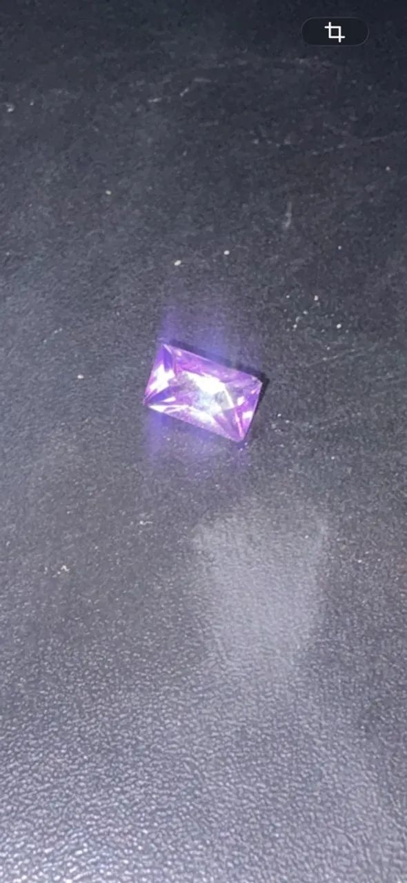 Pedra ametista lapidada formato retangular 