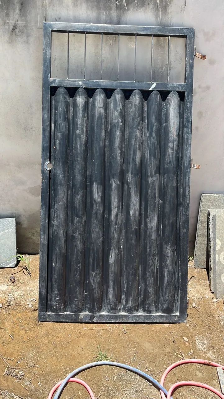Vendo Portão garagem e social Alterosas