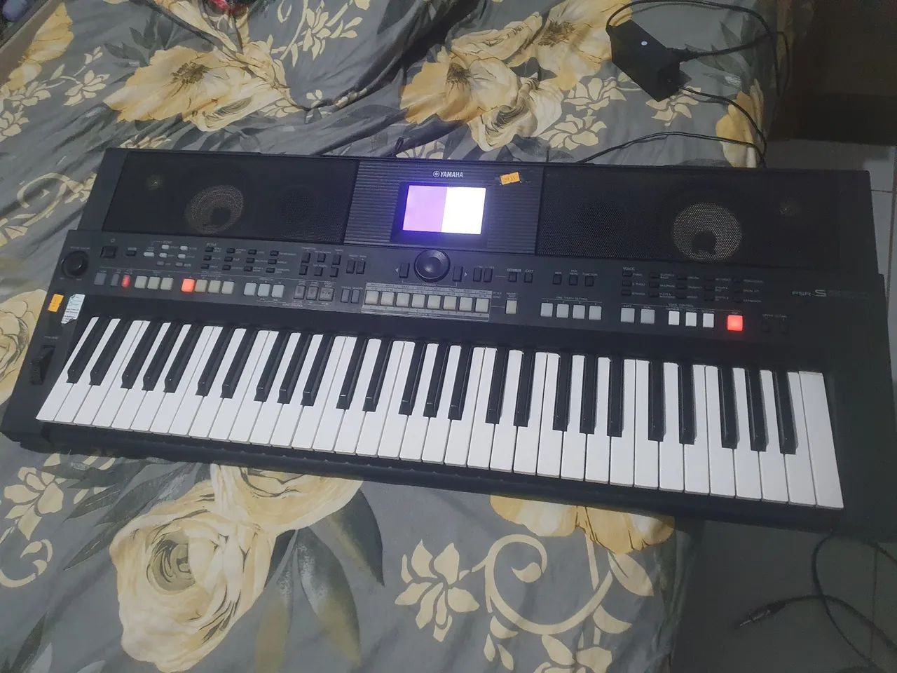 Teclado Yamaha-Psrs650 com Defeito 