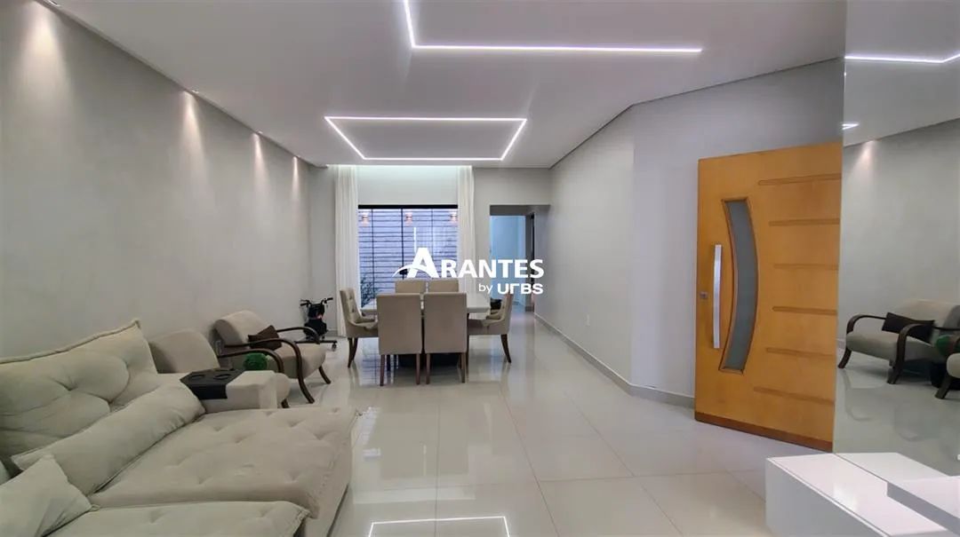 Casa com 200m² 3 quartos à venda no bairro Bosque dos Buritis