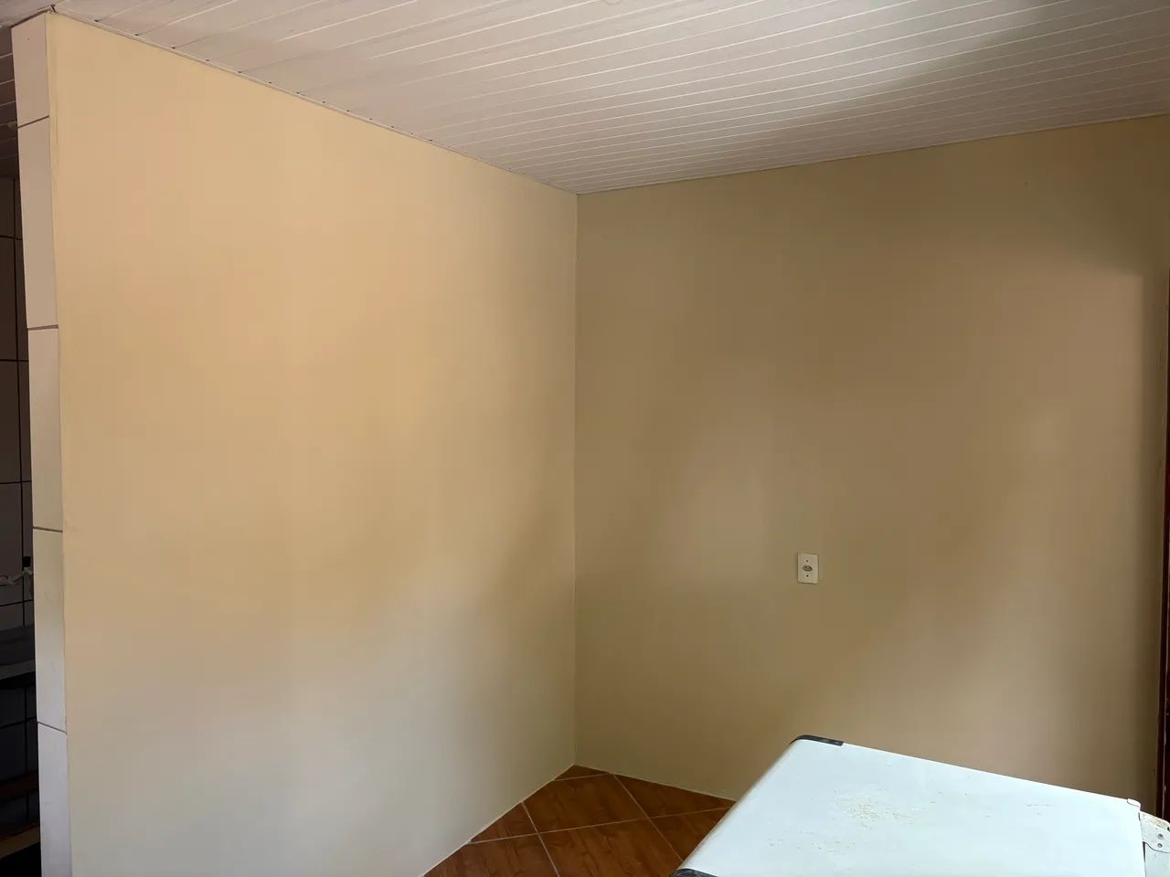 ALUGO KITNET / AREIAS SÃO JOSÉ 