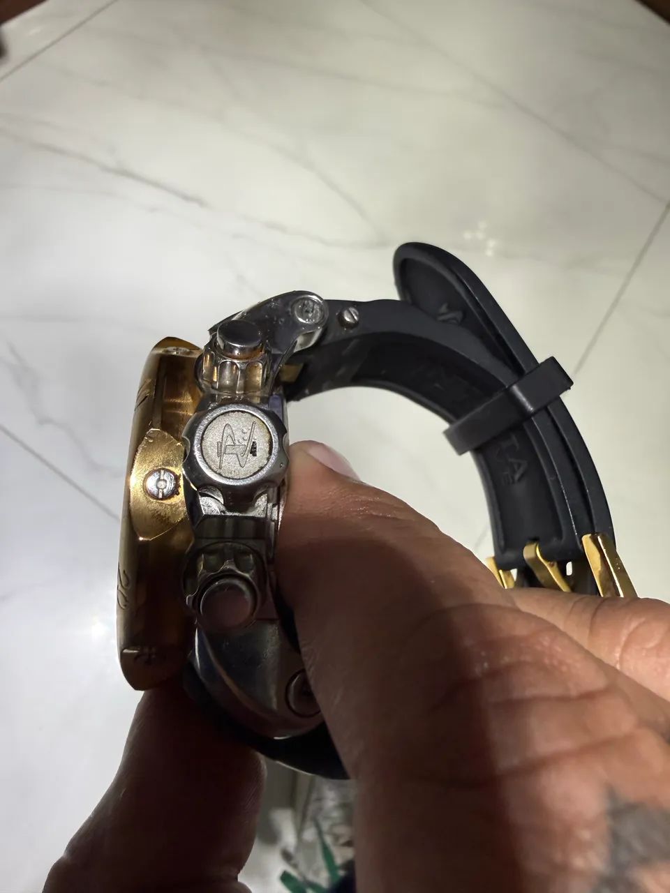 VENDO RELÓGIO INVICTA RESERVE VENOM / ACEITO OFERTA - Foto 2