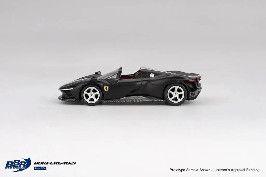 Ferrari Daytona SP3 Matt Black 1:64 BBR - Hobbies e coleções