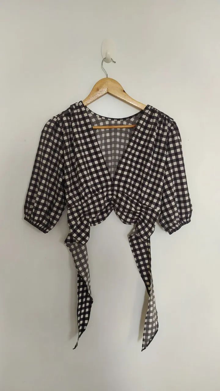 Três blusas xadrez Tam M  - Foto 3