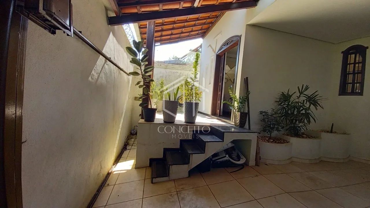 Casa com 4 quartos com habite-se - Foto 3