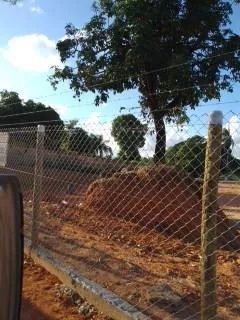 LIMPO CERCO ROÇO LOTES