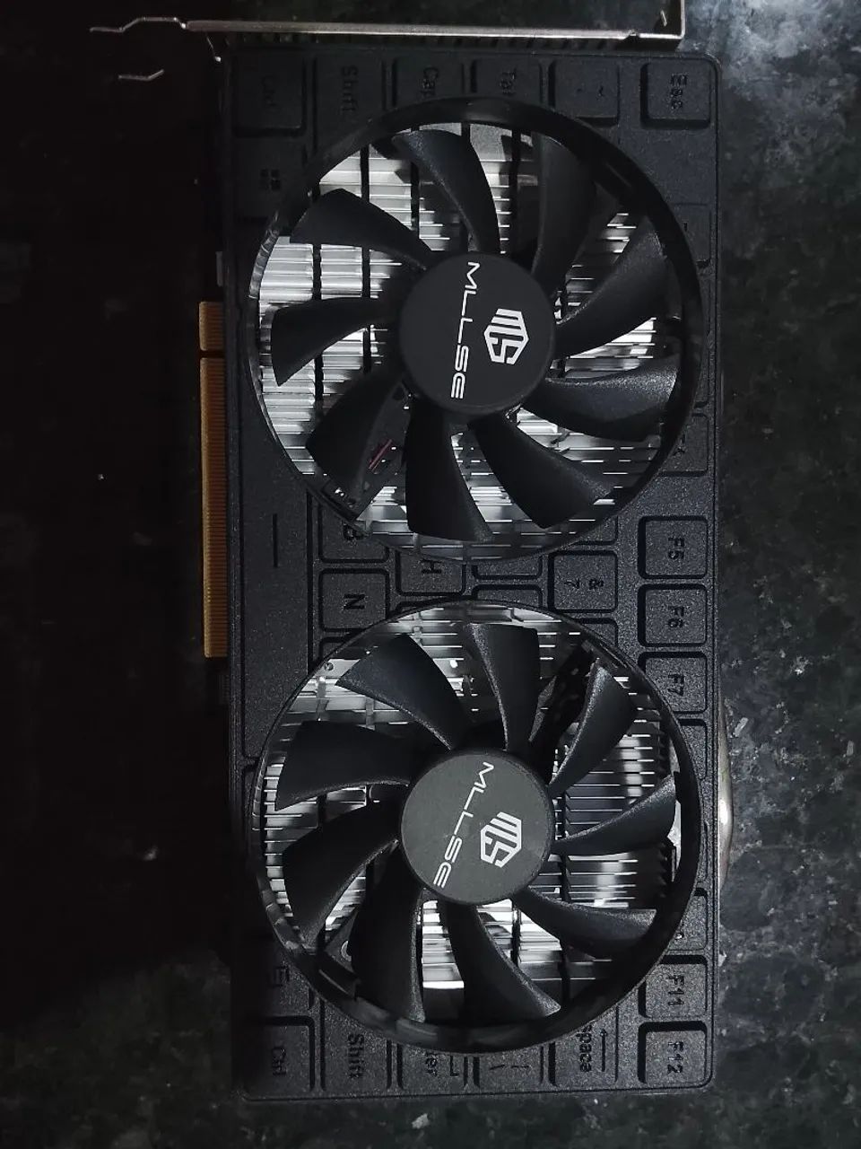 Placa de vídeo RTX 580 Mllse - Foto 2