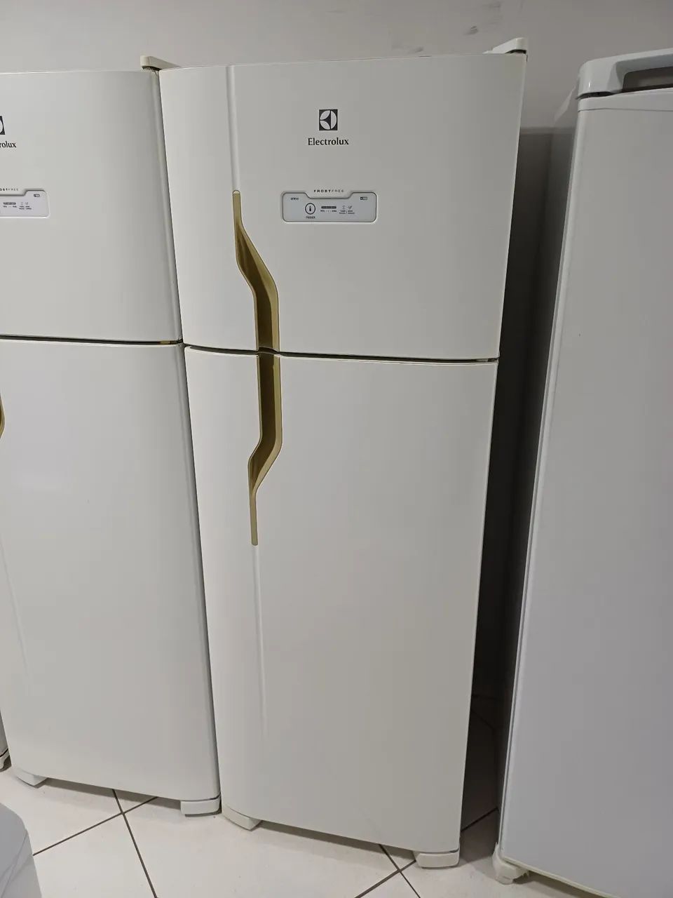 Geladeira Electrolux DFN39