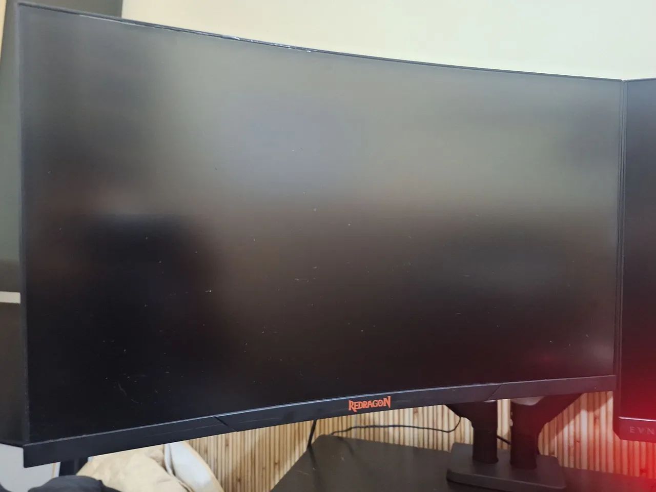 Monitor redagon 24 polegadas Curvo 144 hz - Foto 4