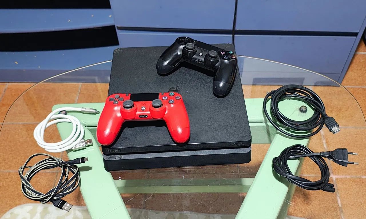 PS4 slim com 2 controles - Foto 2