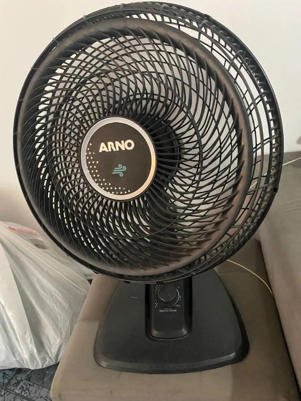 Vende-se ventilador Arno turbo 40 centímetros  - Foto 4