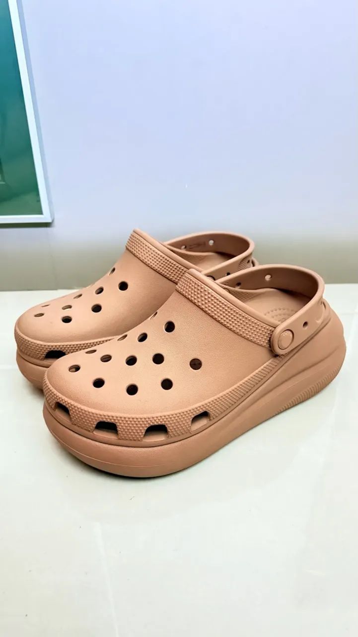 Sandália Crocs classic crush clog
