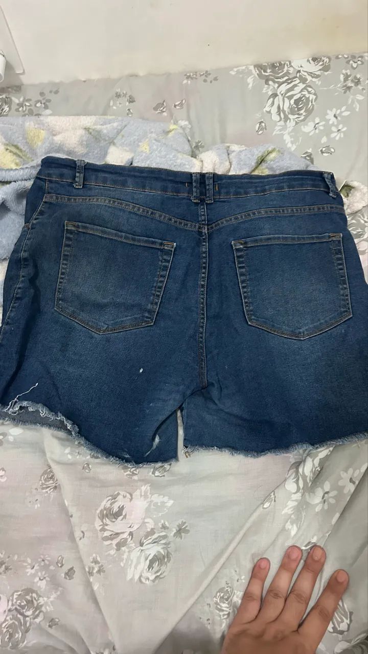 Vendo short jeans feminino TAM 46 - Foto 2