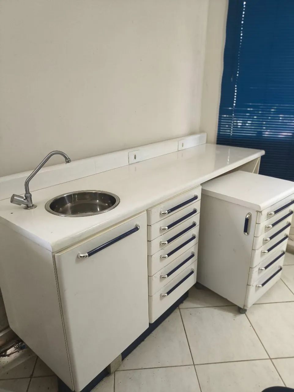 Arm ário médico-odontógico  - Foto 2
