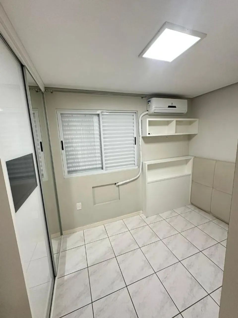 APARTAMENTO SEMIMOBILIADO NO COMERCIÁRIO, 2 QUARTOS SENDO UMA SUÍTE - Foto 5